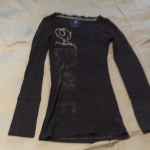 American Eagle Sm long sleeve vneck